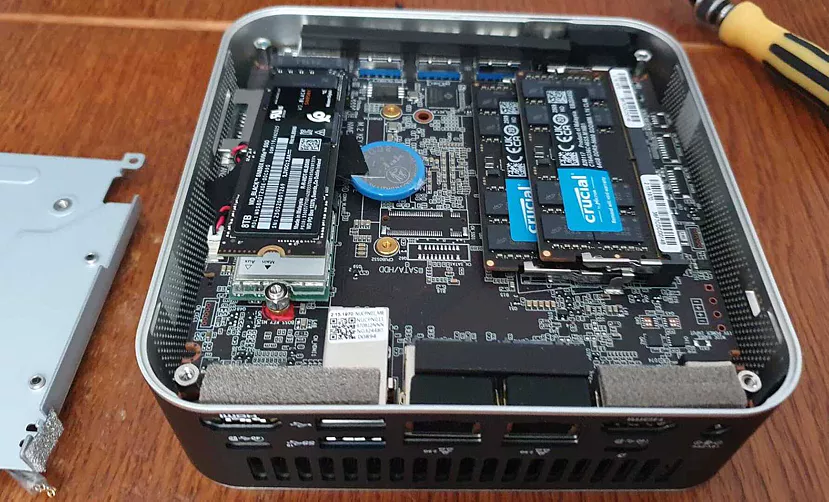 GEEKOM A8 MAX MINI PC